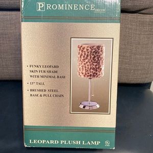 Leopard Plush Lamp NWOT